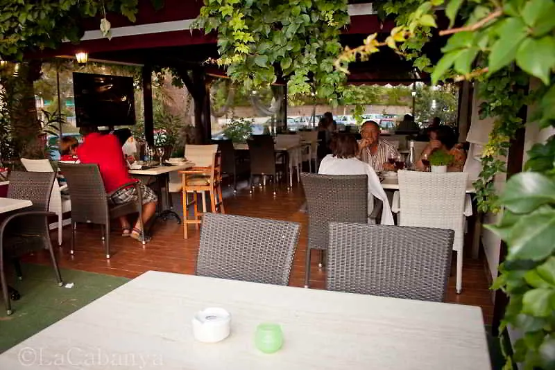 Apartamentos La Cabana Canyamel  Spain