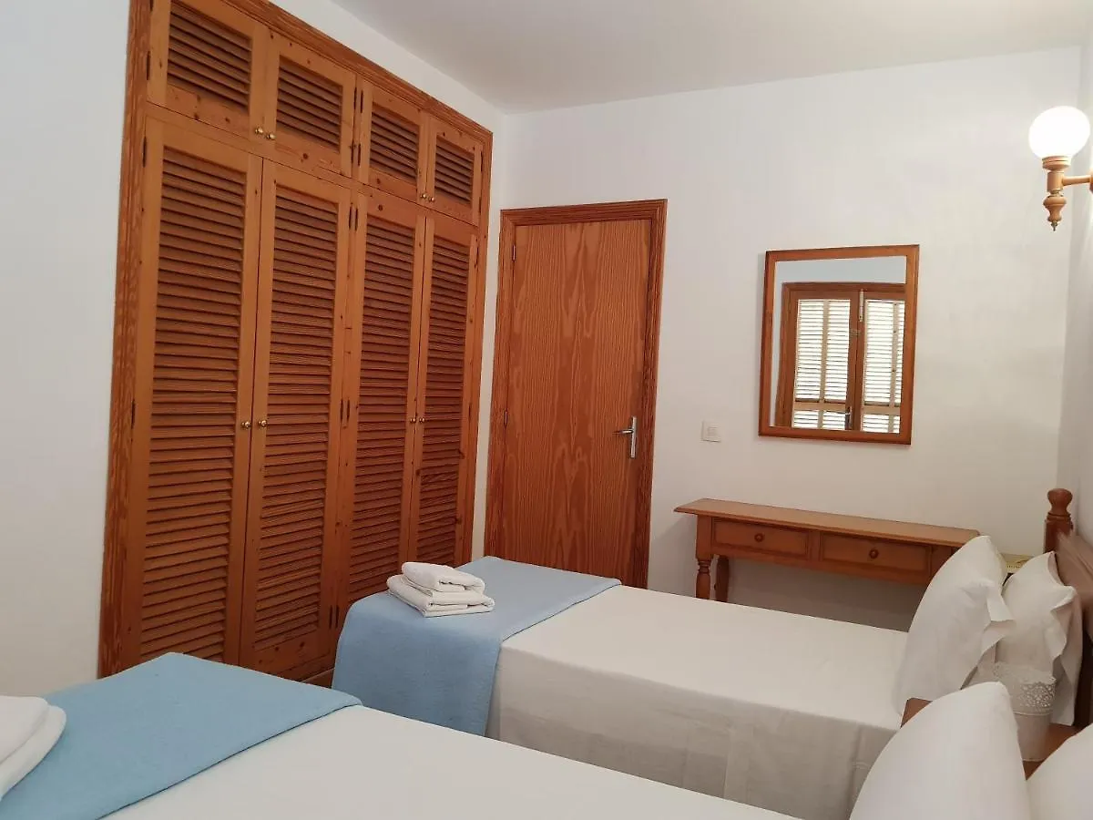 Апартаменты Apartamentos La Cabana Каньямель